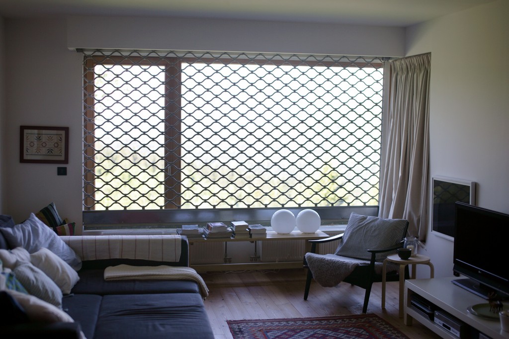 House-With-Window-09