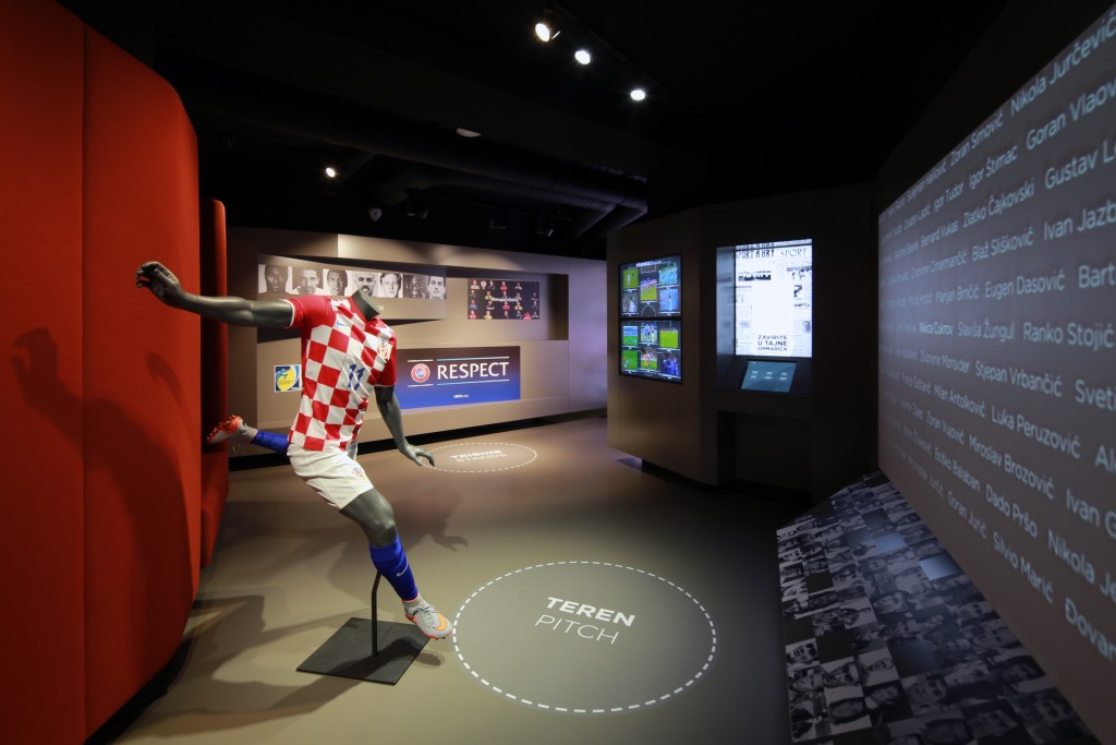 Polak - CFF Be Proud_04