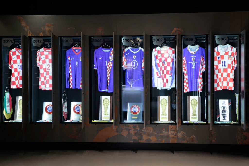 Polak - CFF Be Proud_06